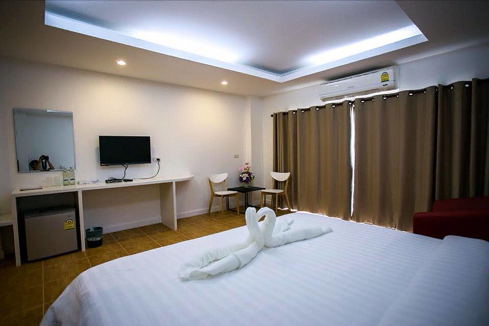 The Season Airport Udonthani Εξωτερικό φωτογραφία