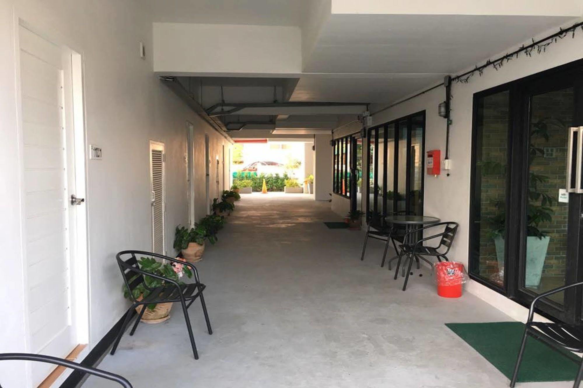 The Season Airport Udonthani Εξωτερικό φωτογραφία